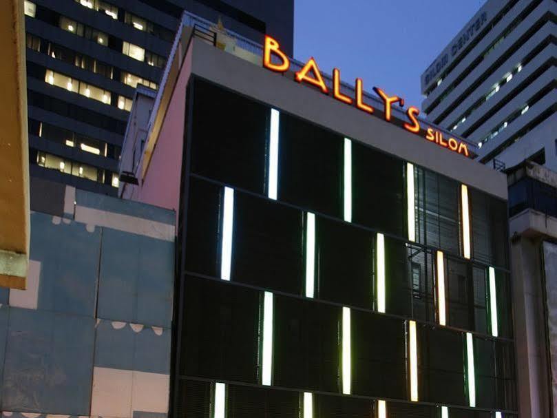 Bally Suite Silom Bangkok Exterior foto
