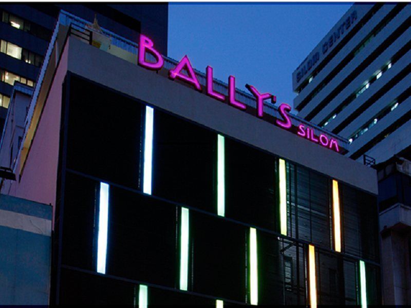 Bally Suite Silom Bangkok Exterior foto